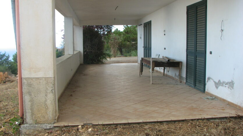 Longobardi_Villa_Contrada_Tarife_Croce