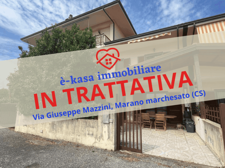 Villa a schiera in vendita a Marano Marchesato con giardino privato, terrazzo e posti auto