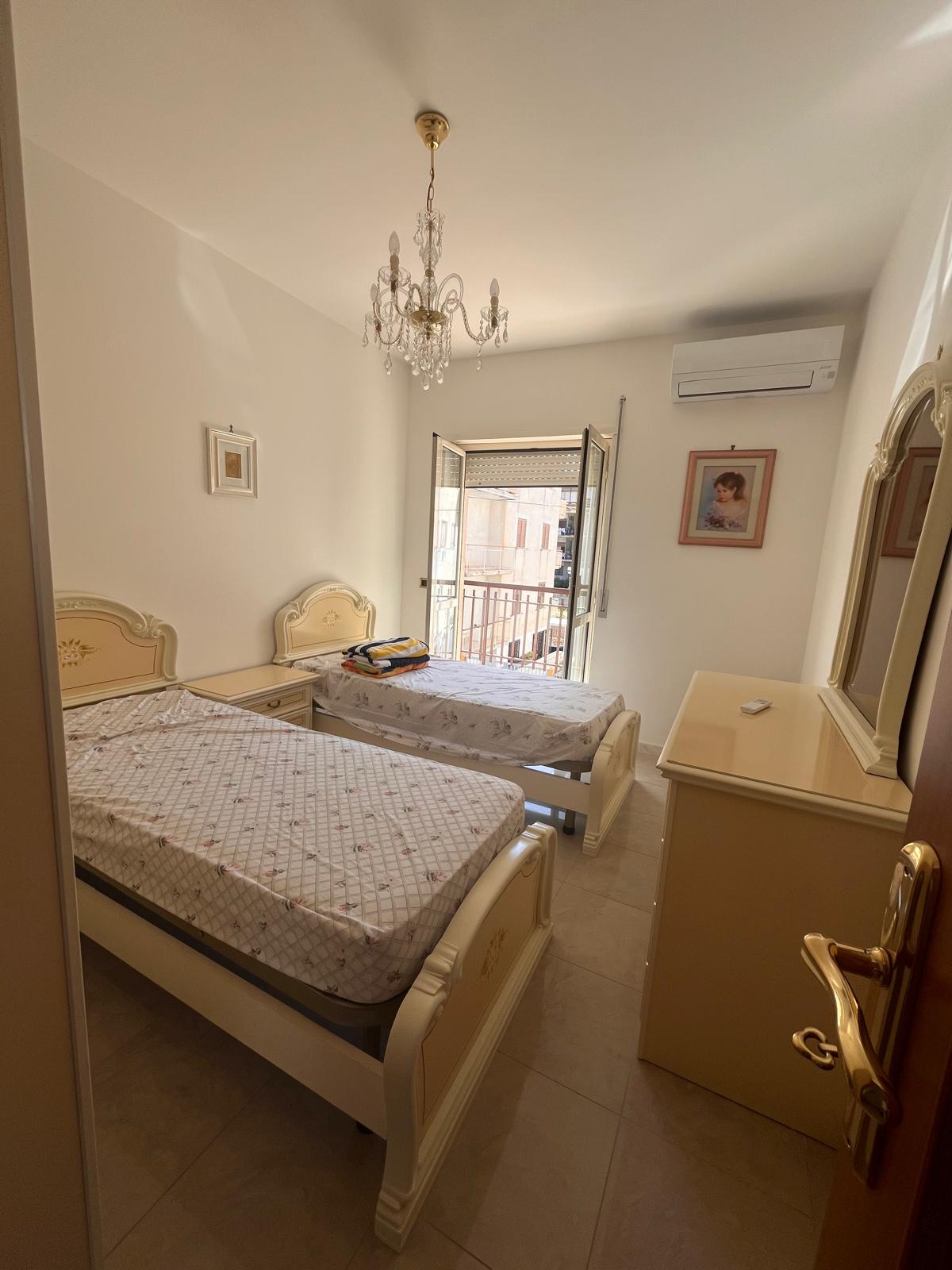 WhatsApp Image 2026-08-31 at 11.02.29 Appartamento in vendita ad Amantea centro con 2 garage e terrazzi