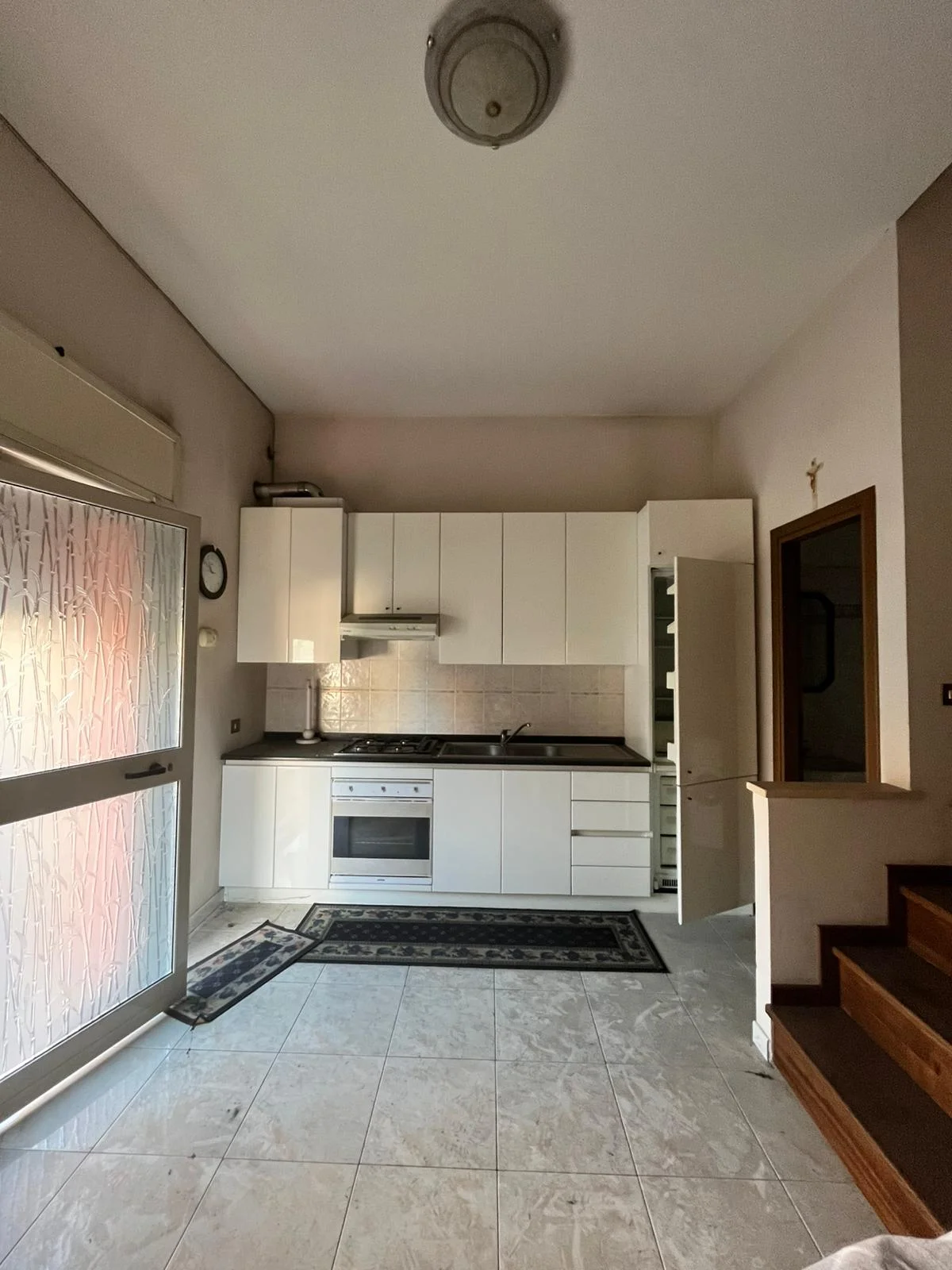 Appartamento bilivello in vendita a Roma con ingresso indipendente – Via Alenda 31