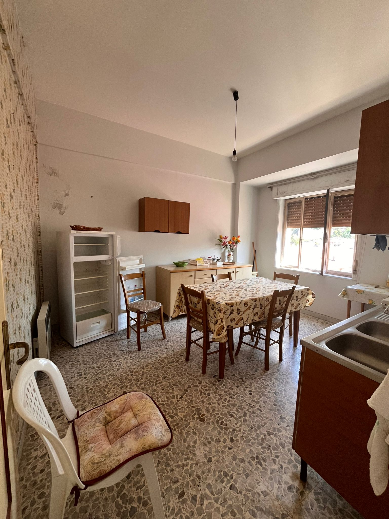 WhatsApp Image 2026-08-31 at 11.23.30 Appartamento in vendita in Via Mazzini 80 – circa 100 mq con ascensore