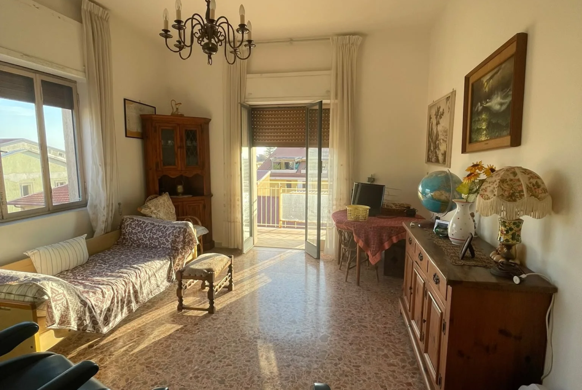 Appartamento in vendita in Via Mazzini 80 – 120 mq con vista mare e ascensore