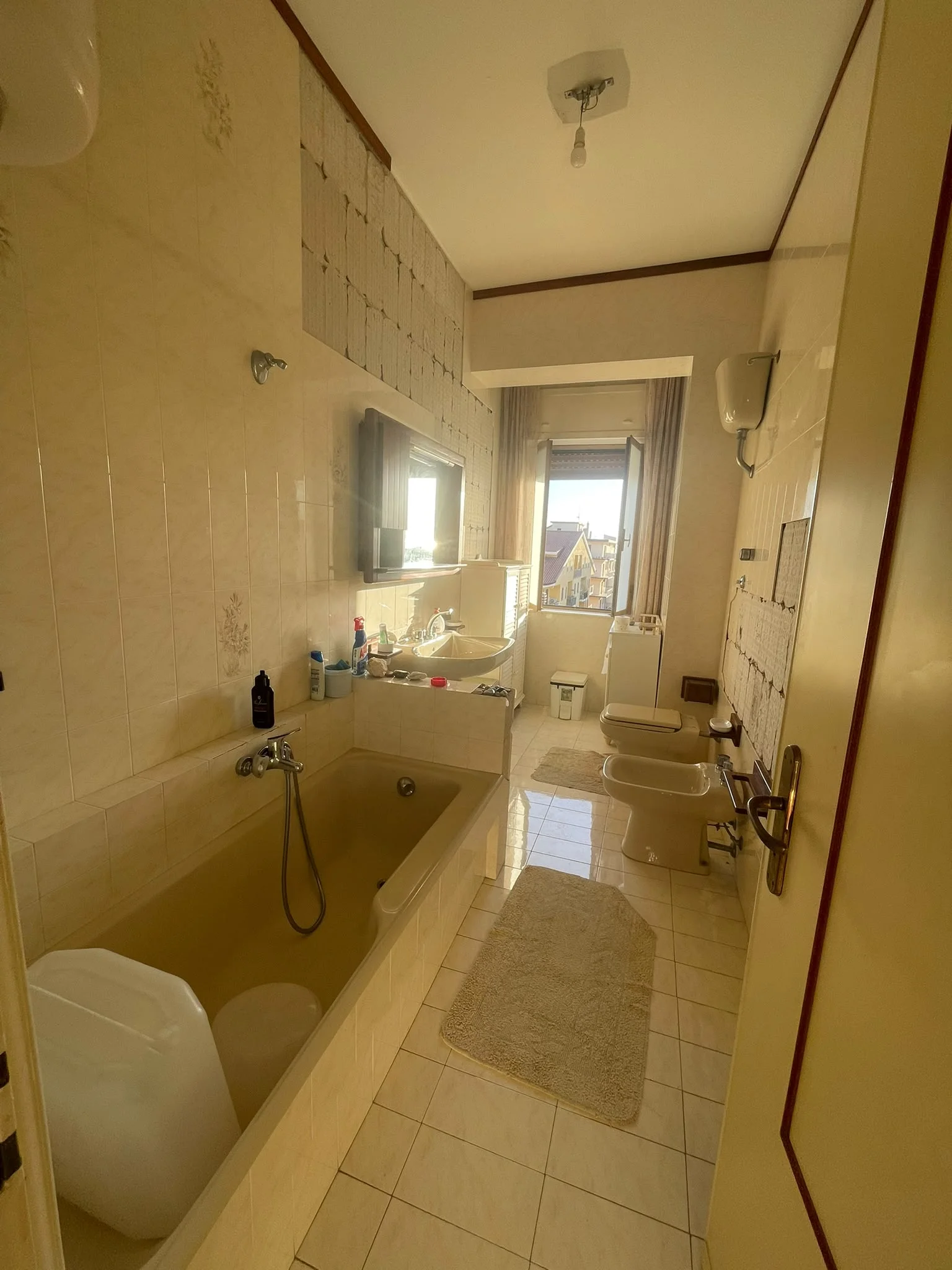 WhatsApp Image 2026-09-10 at 18.34.39 Appartamento in vendita in Via Mazzini 80 – 120 mq con vista mare e ascensore