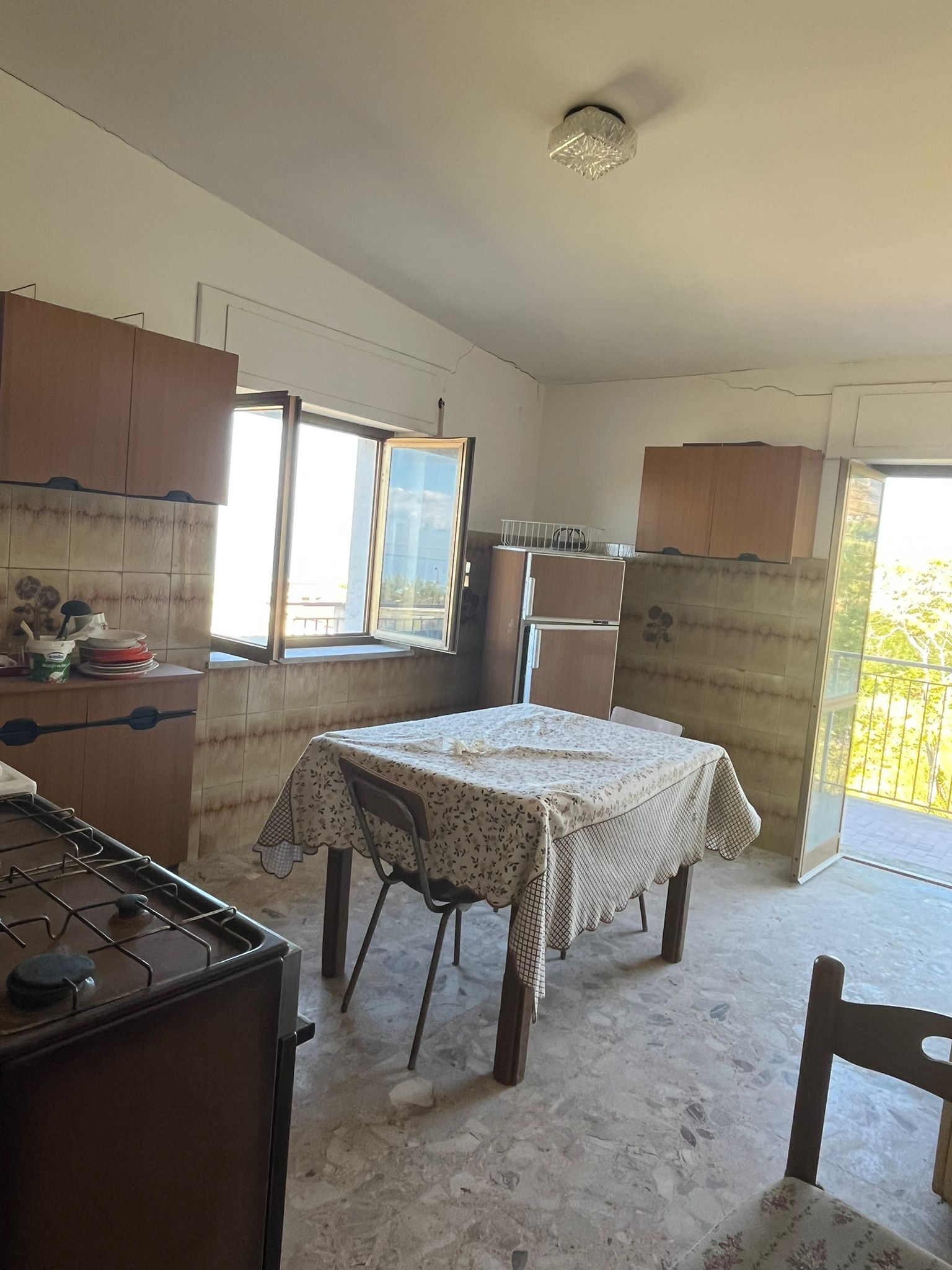 Intero stabile in vendita ad Amantea – 463 mq con vista mare a 200 metri dalla spiaggia