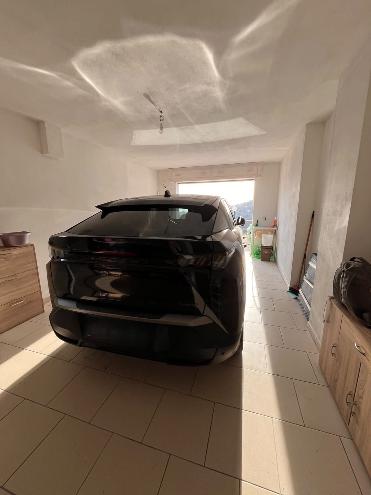WhatsApp Image 2026-10-20 at 17.35.58 (1) Appartamento in vendita a Lago con vista mare e garage incluso – €120.000